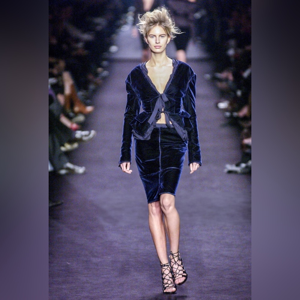 YSL Tom Ford F/W 2002 Midnight Blue Velvet Pencil Skirt Archival Runway S